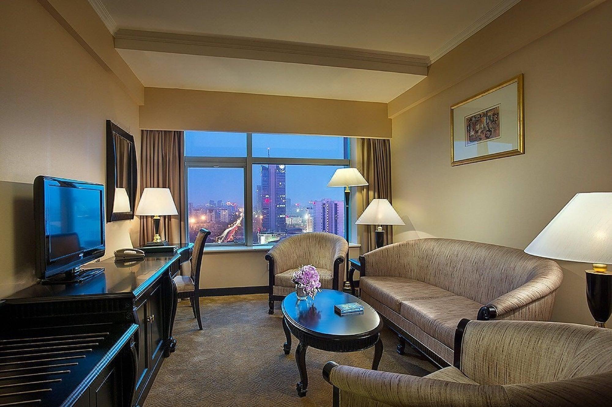 Celebrity International Grand Hotel Пекин Экстерьер фото