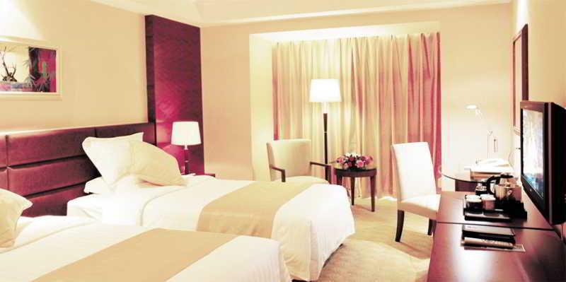 Celebrity International Grand Hotel Пекин Экстерьер фото